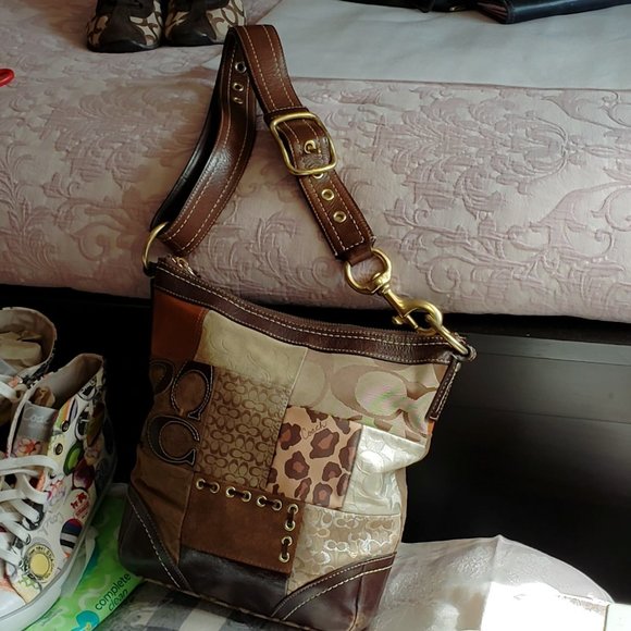 RARE VINTAGE COACH PATCHWORK HOBO - Picture 3 of 15